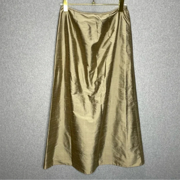 Jessica McClintock Collections Silk Metallic Cyber Gold Lined Skirt - Picture 1 of 6